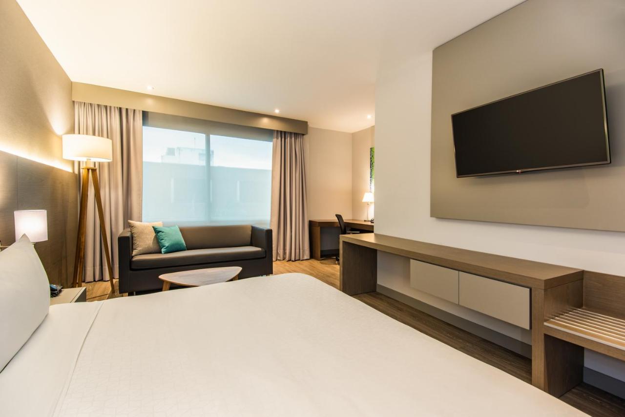Holiday Inn Express Bogota - Parque La 93 By Ihg Екстер'єр фото