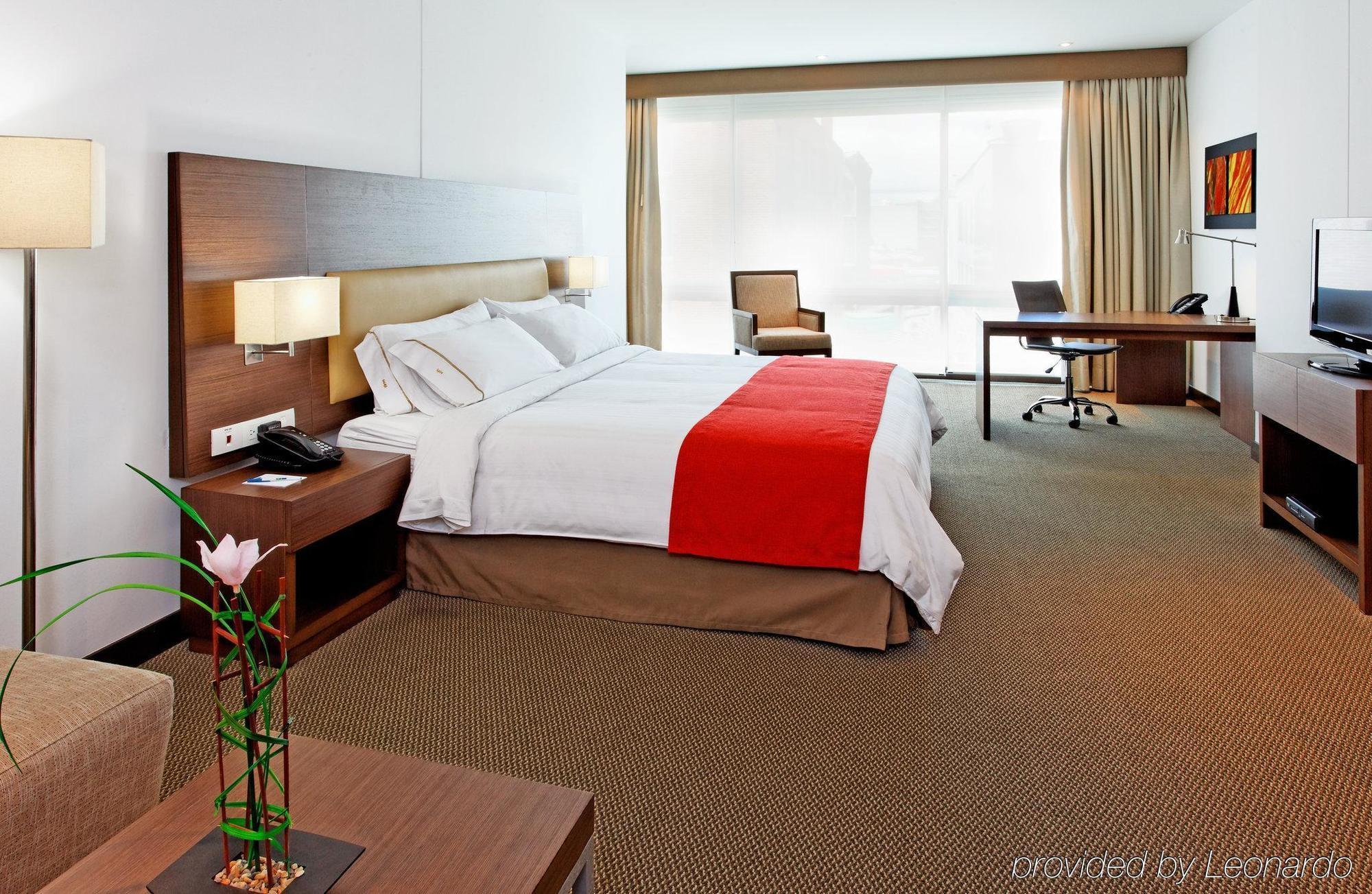 Holiday Inn Express Bogota - Parque La 93 By Ihg Екстер'єр фото
